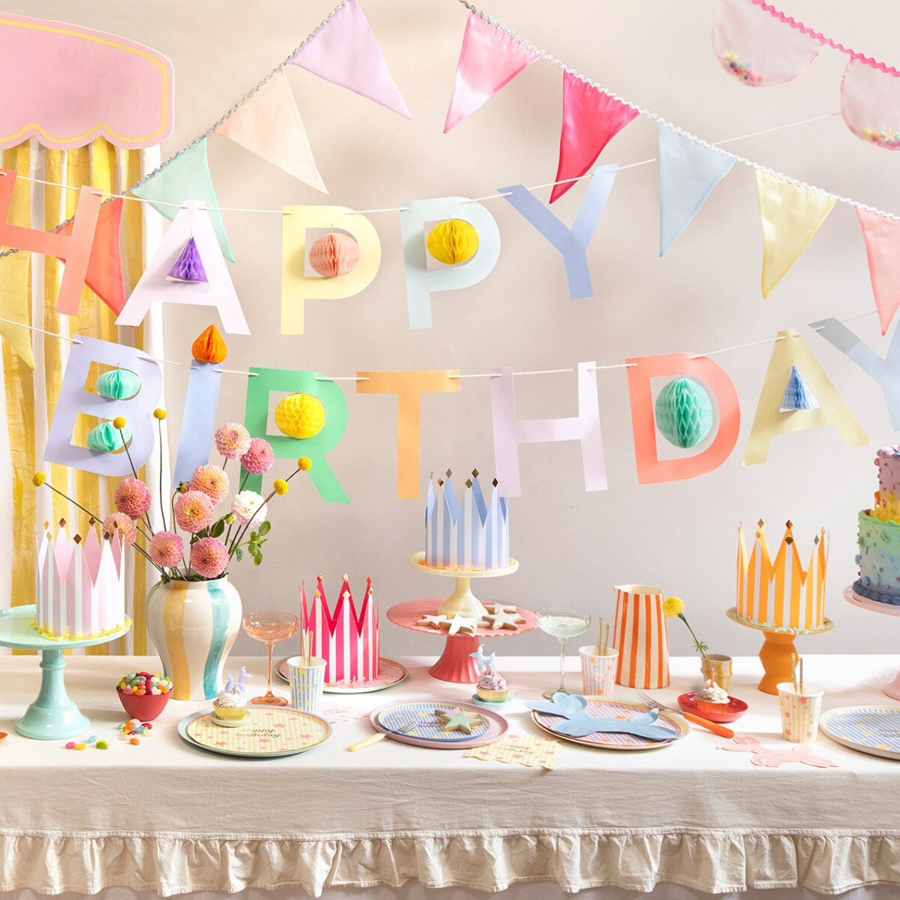 Bright Star Happy Birthday Cups (x8)
