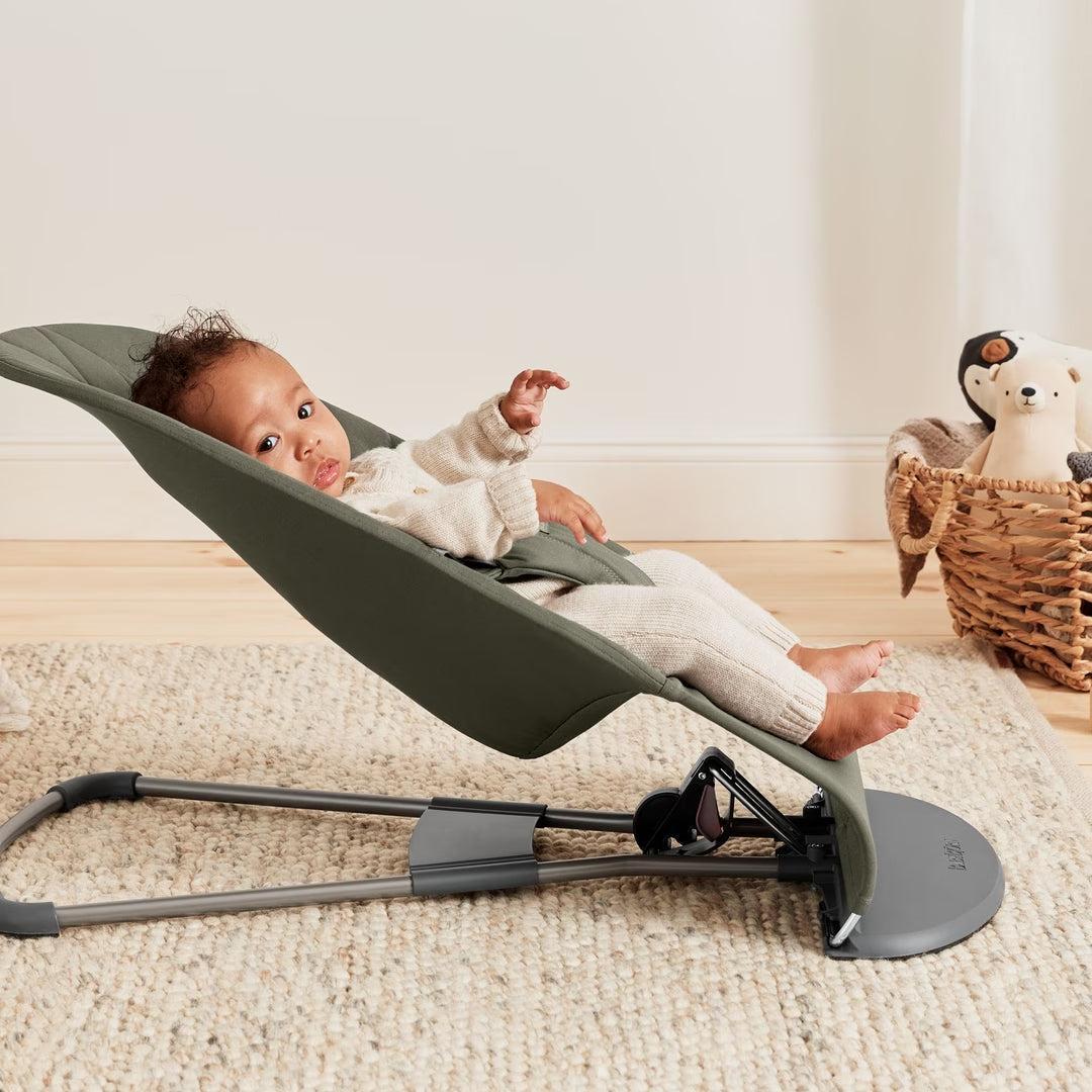 BabyBjörn Bliss Woven Petal Quilt Baby Bouncer - Dark Green