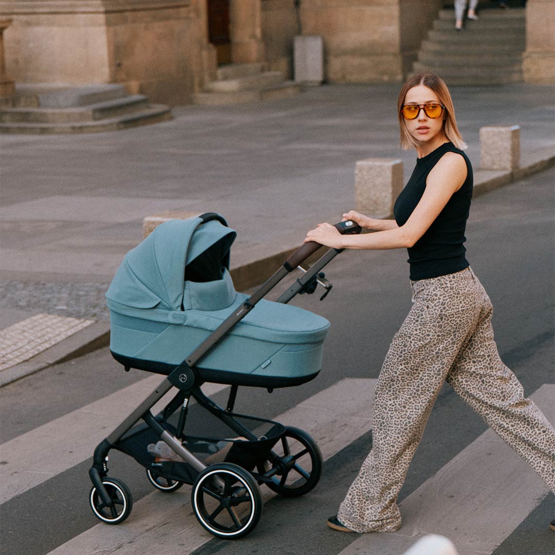 CYBEX Balios S Lux Essential Pushchair Bundle