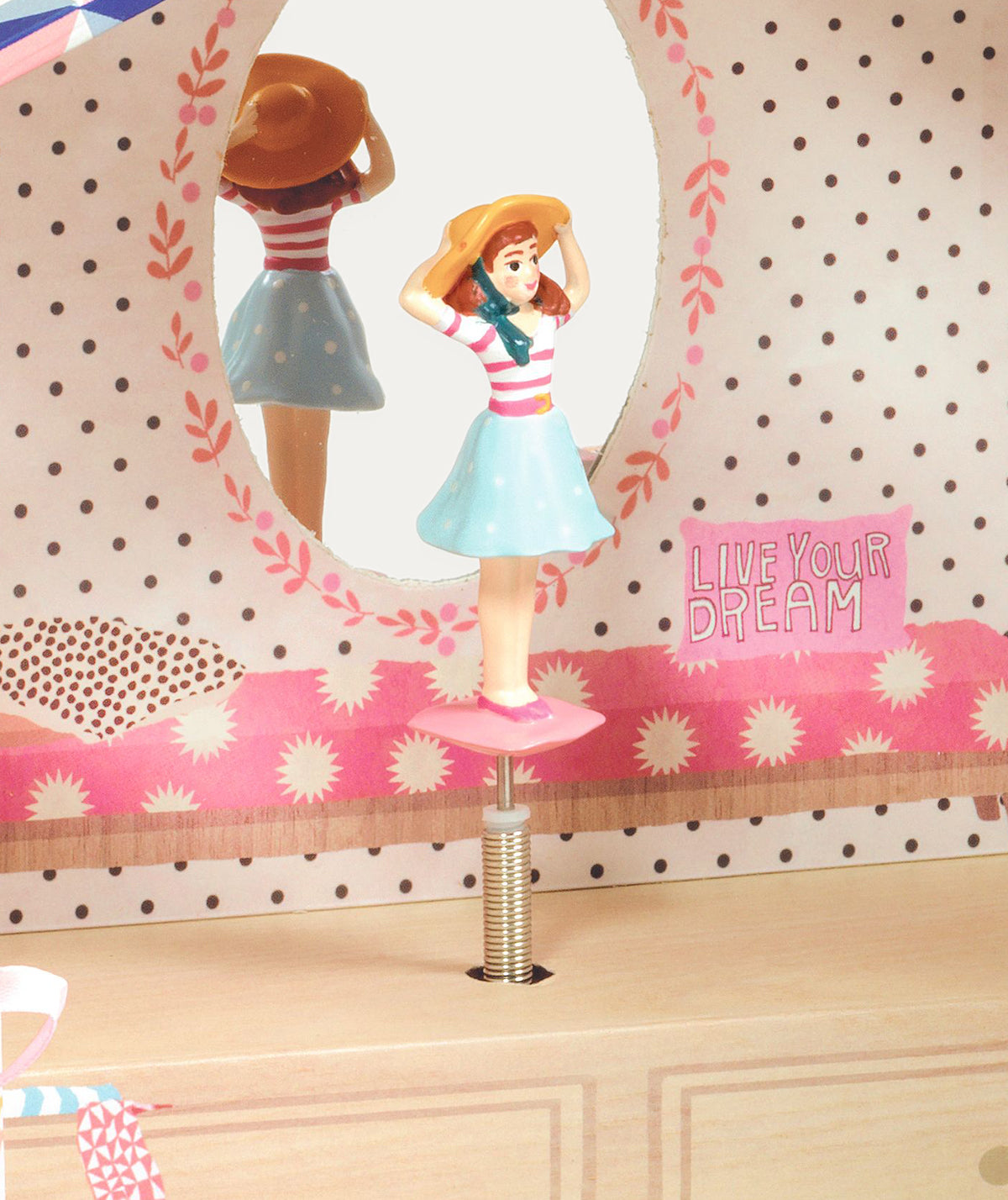 Djeco Tinou Shop Music Box