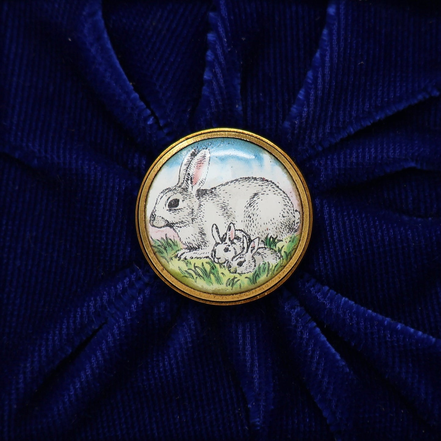 Halcyon Days Rabbit Family Miniature Enamel Box