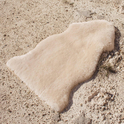 BINIBAMBA Sheepskin Wriggle Playmat