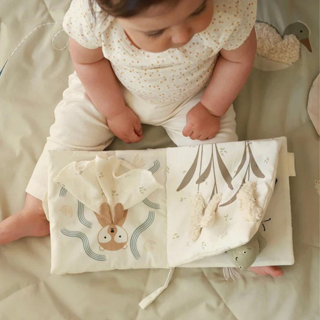 Avery Row Activity Gift Set- Riverbank