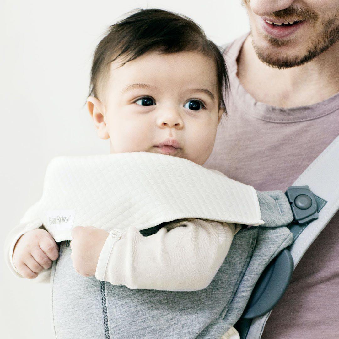 BabyBjörn Mini/Move Baby Carrier Bib