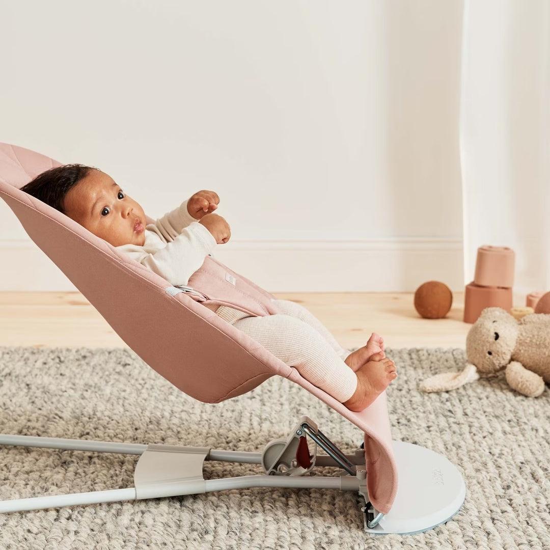BabyBjörn Bliss Woven Petal Quilt Baby Bouncer - Dusty Pink