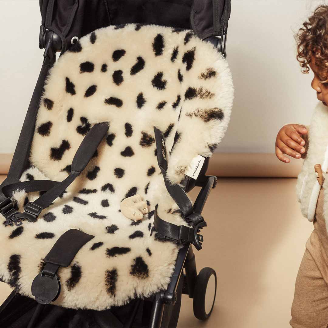 BINIBAMBA Sheepskin Snuggler - Leopard Peanut