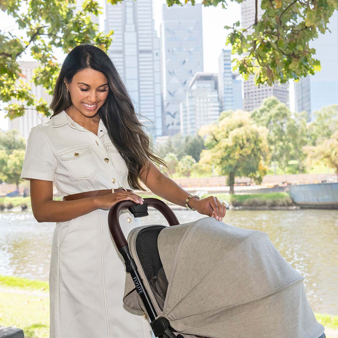 Britax Römer FLYLITE Compact Stroller - Carbon Black