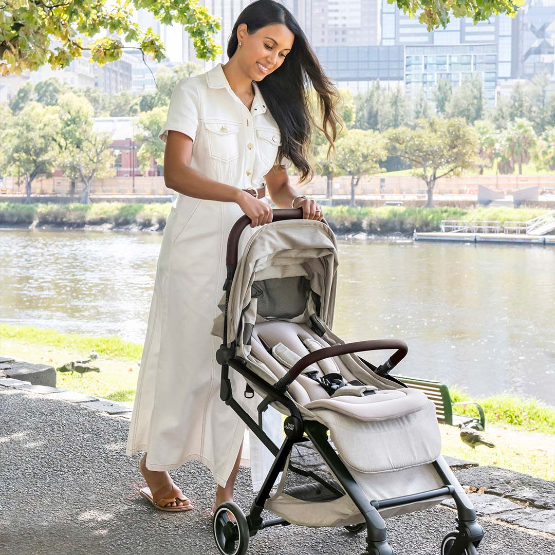 Britax Römer FLYLITE Compact Stroller - Carbon Black