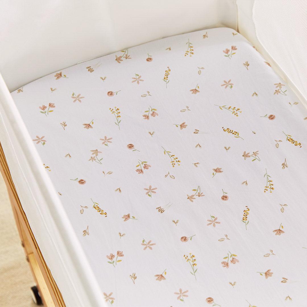 CuddleCo Universal Crib/ Co Sleeper Bedding Set - Cashmere Meadow