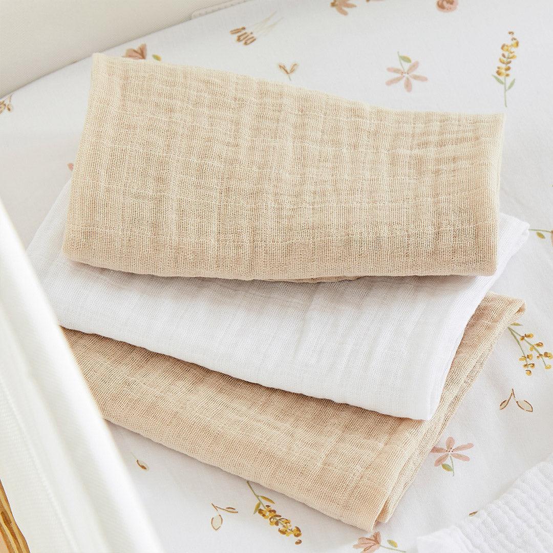 CuddleCo Universal Crib/ Co Sleeper Bedding Set - Cashmere Meadow