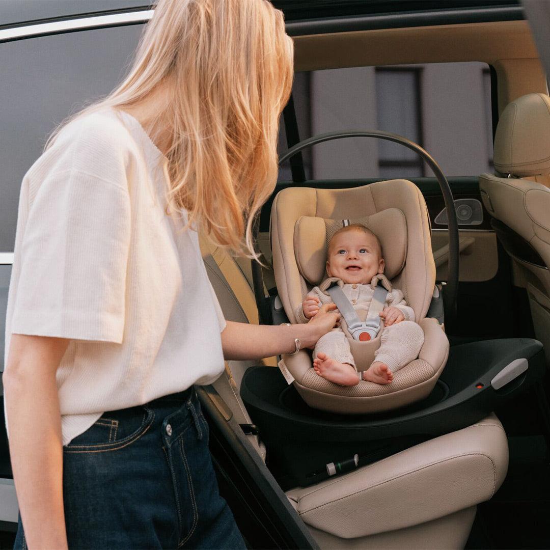Cybex Cloud G3 Plus Car Seat - Chocolate Brown