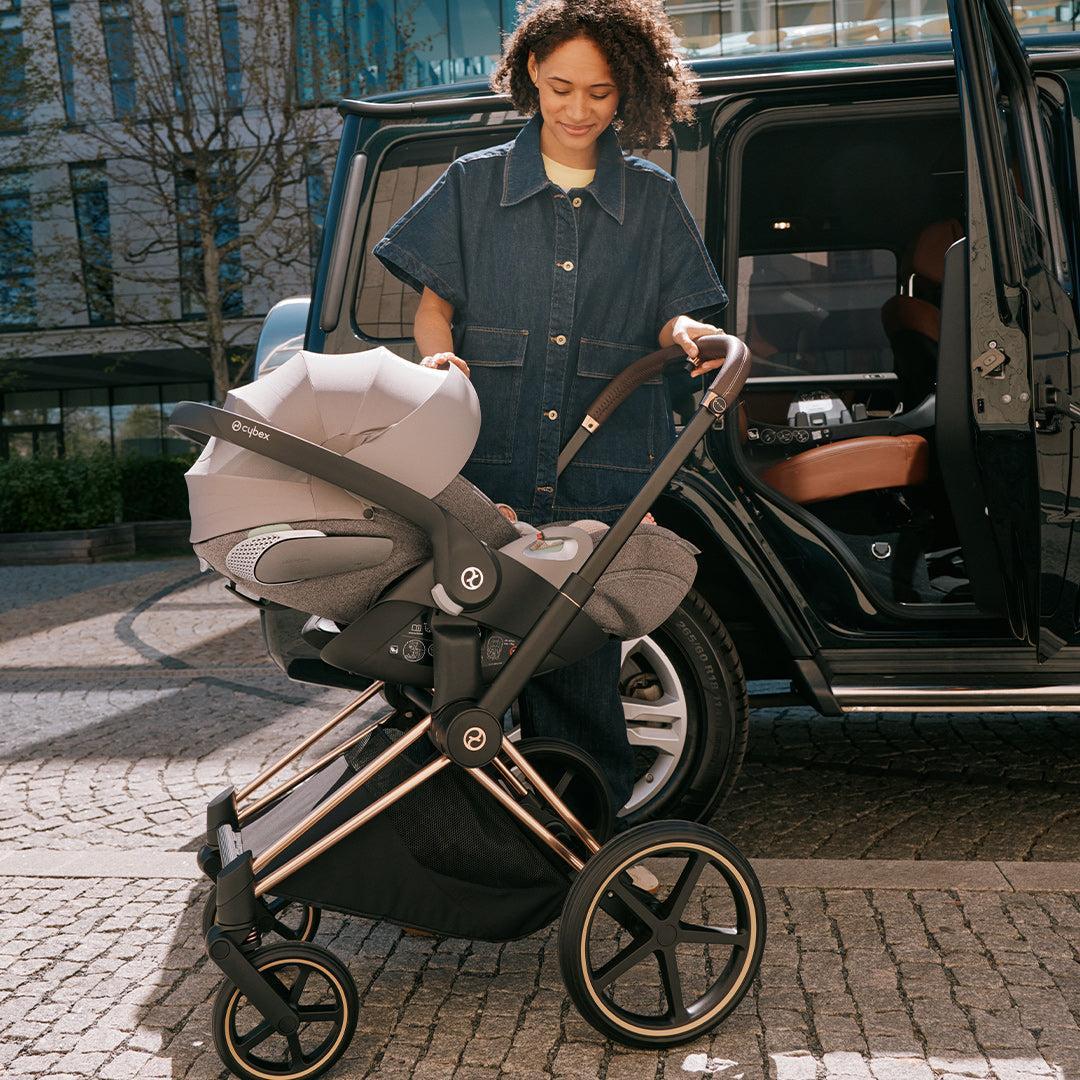 CYBEX Cloud T i-Size Plus Car Seat - Leaf Green
